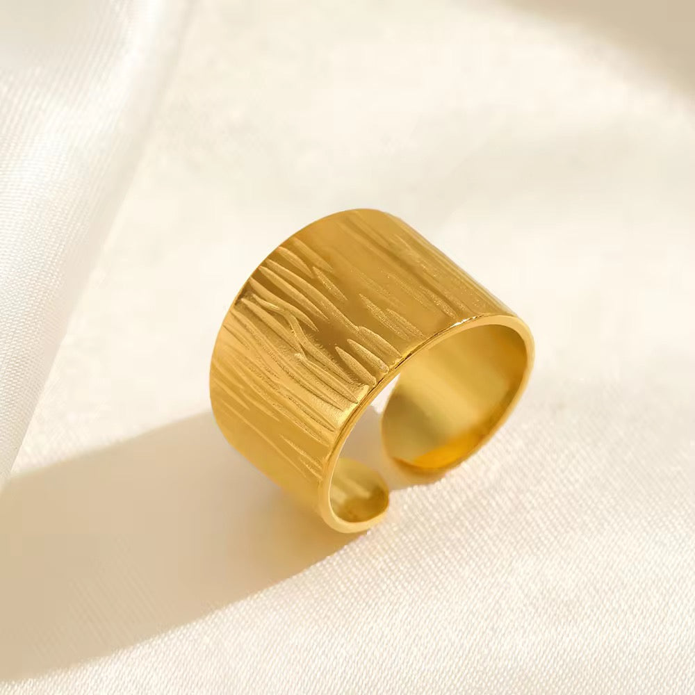 Hestia Ring