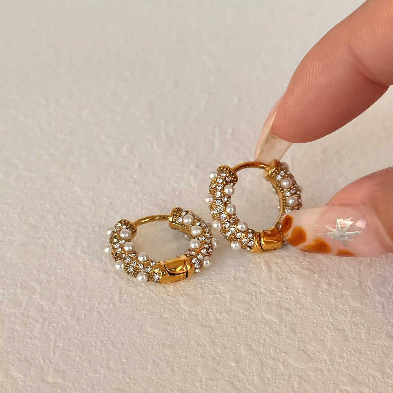 NOEMI HOOPS