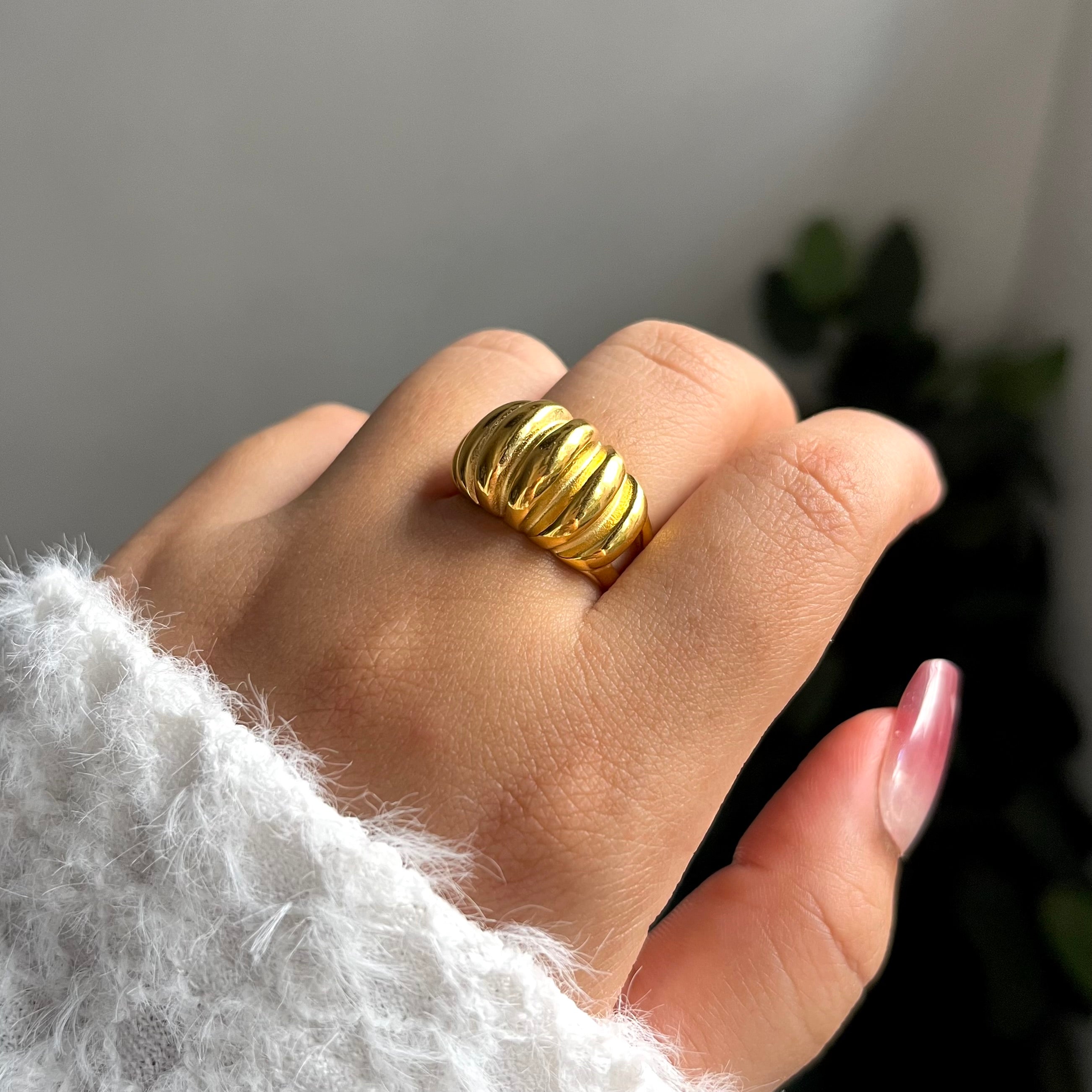 GORGON RING