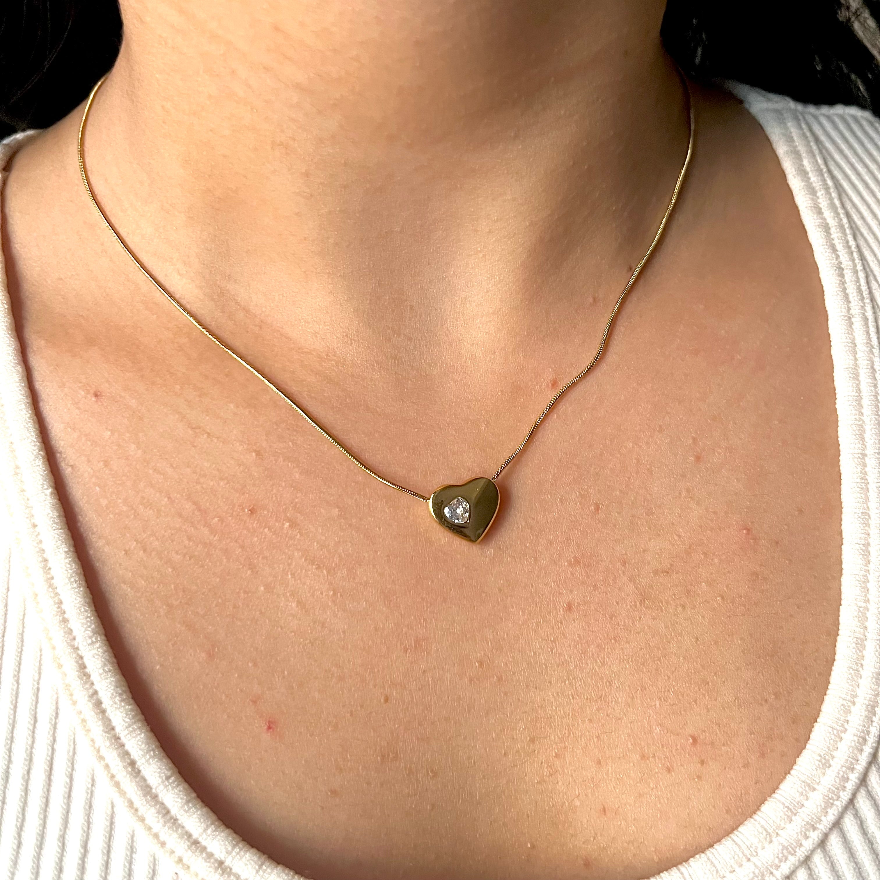 HUBERTA NECKLACE
